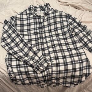 American Eagle Outfitters White and Black Plaid Button-Down Shirt
